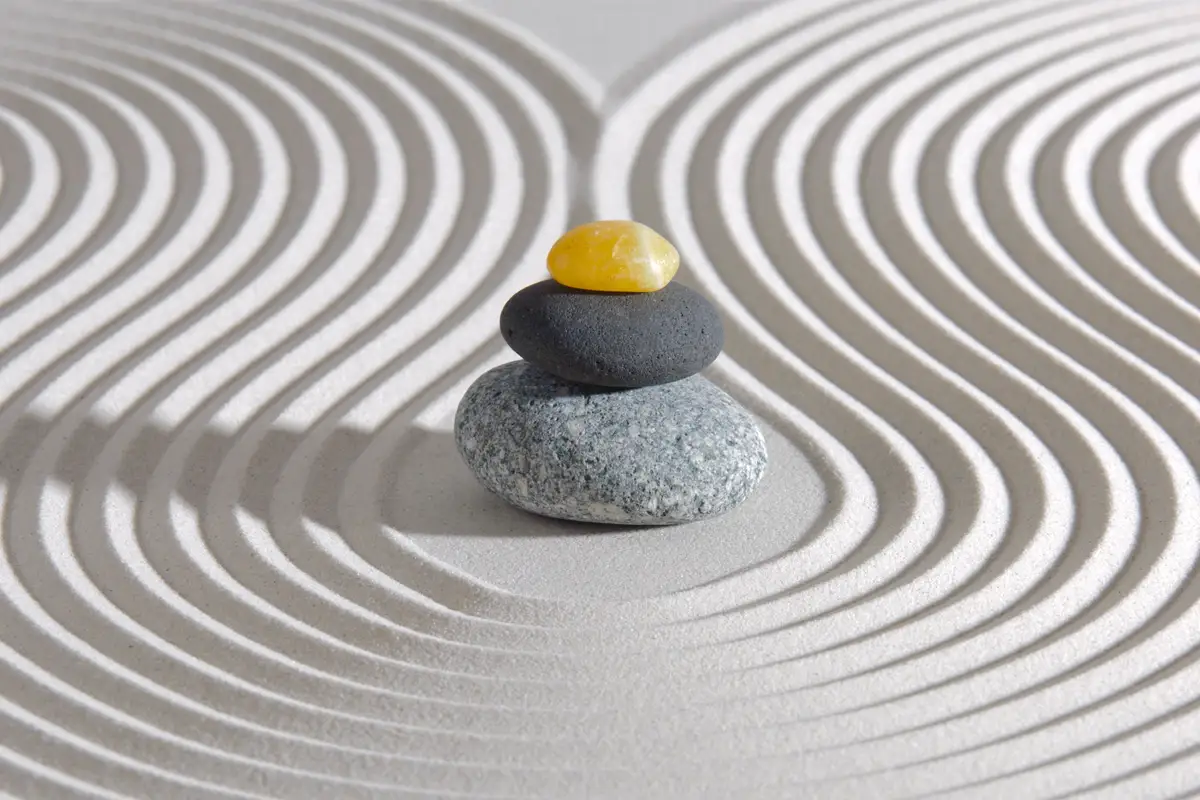 jardín zen que simboliza equilibrio